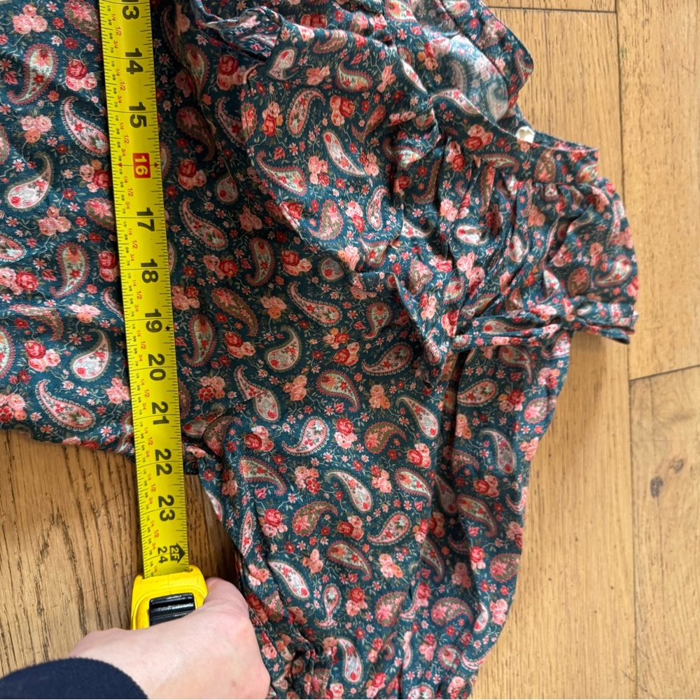Doen Floral Ruffle Blouse - Black and Pink - Picture 5 of 15